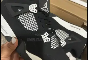 Air Jordan 4 Retro White Thunder