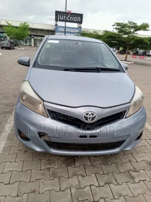 Toyota Vitz 2012 Blue