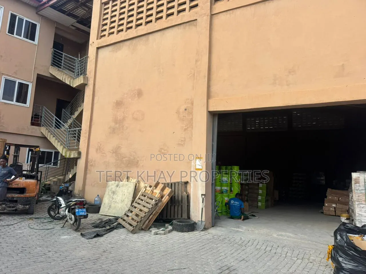 1000 Sqm. Warehouse for Rent at Achimota