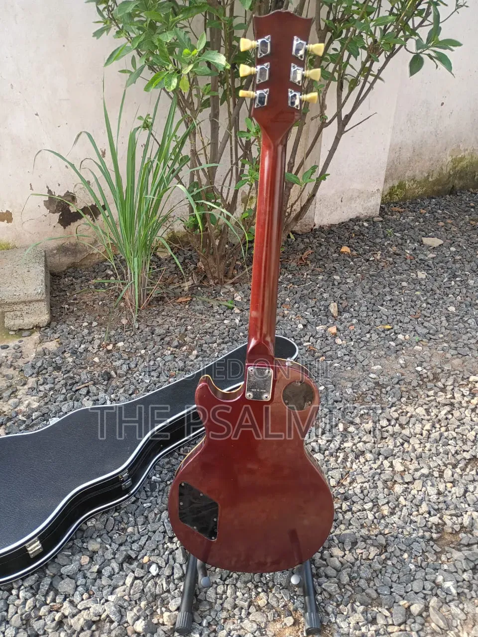 Greco Les Paul Guitar in Hard Case