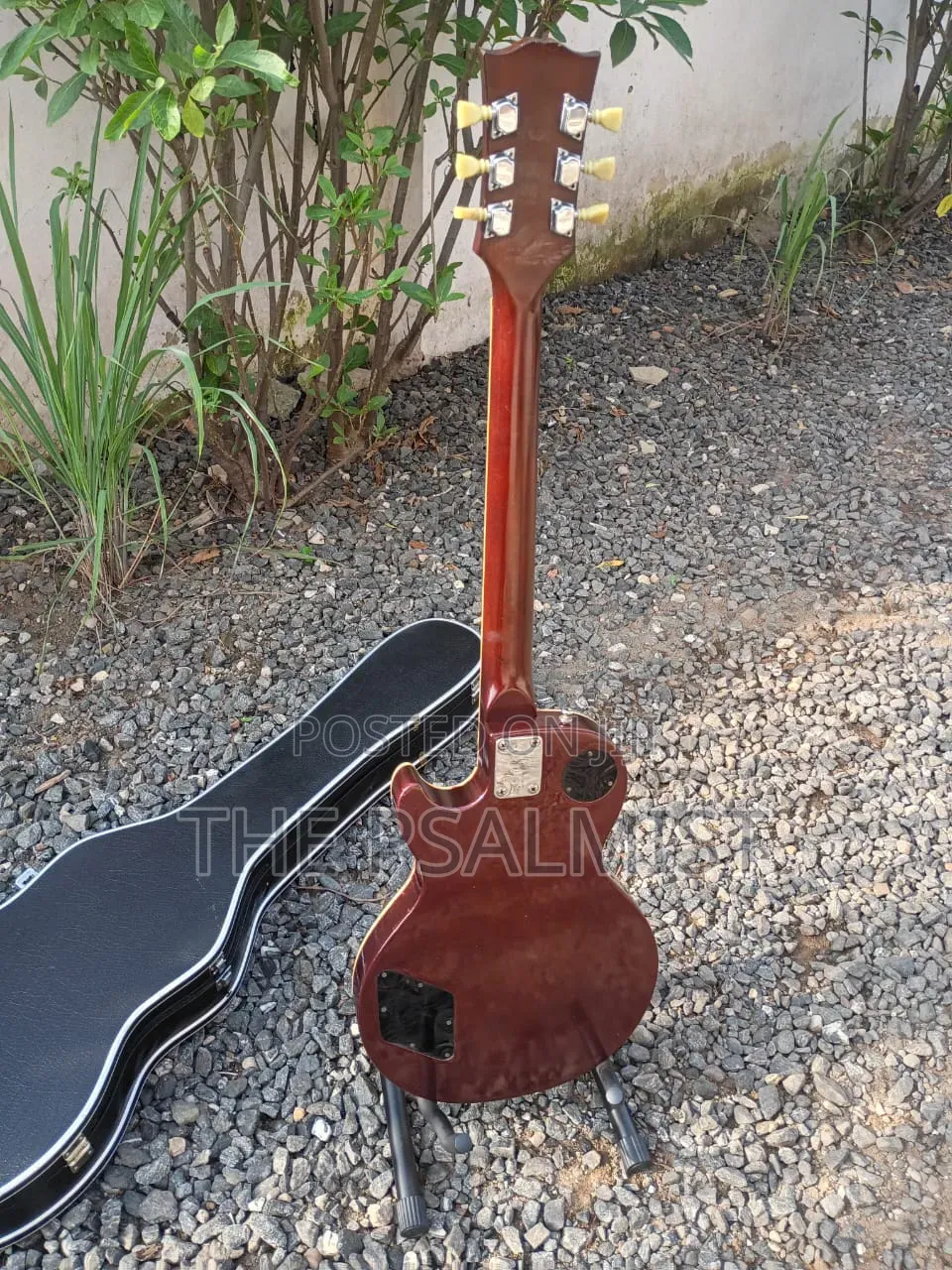 Greco Les Paul Guitar in Hard Case