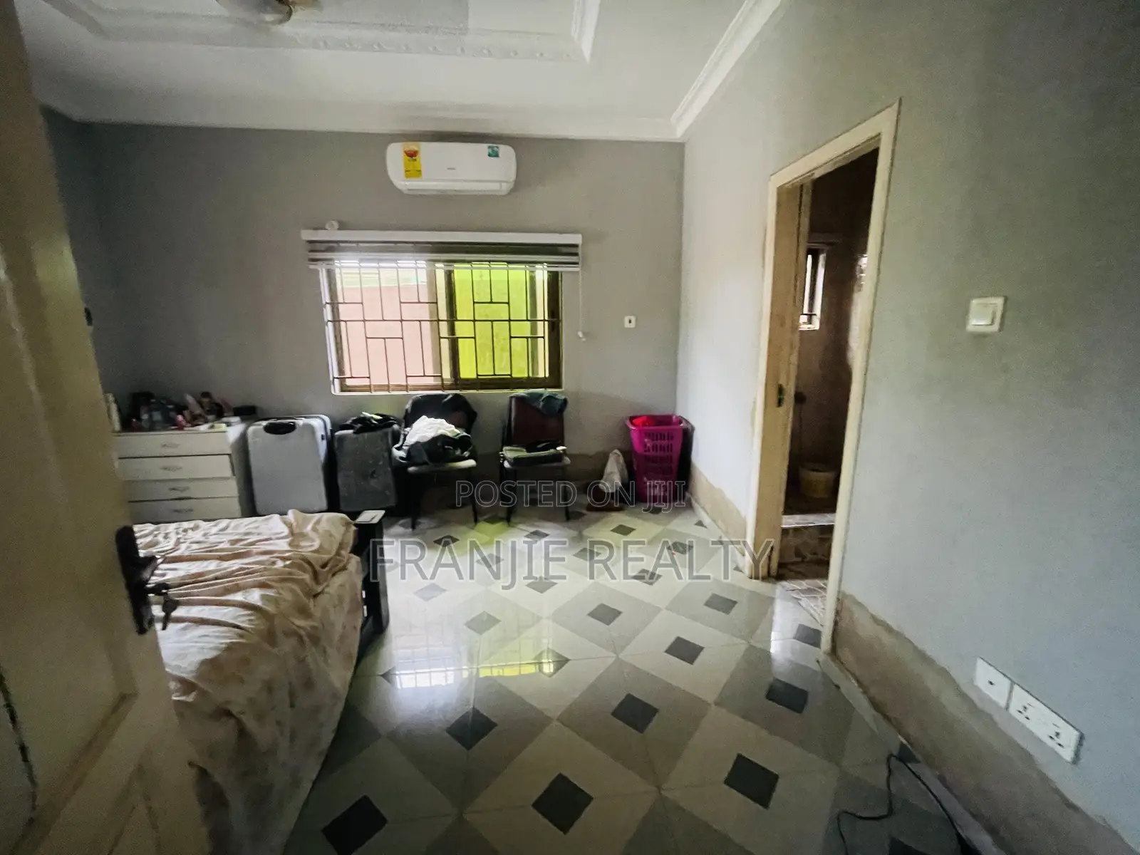 3bdrm House in Franjie Rwalty, Kasoa for sale