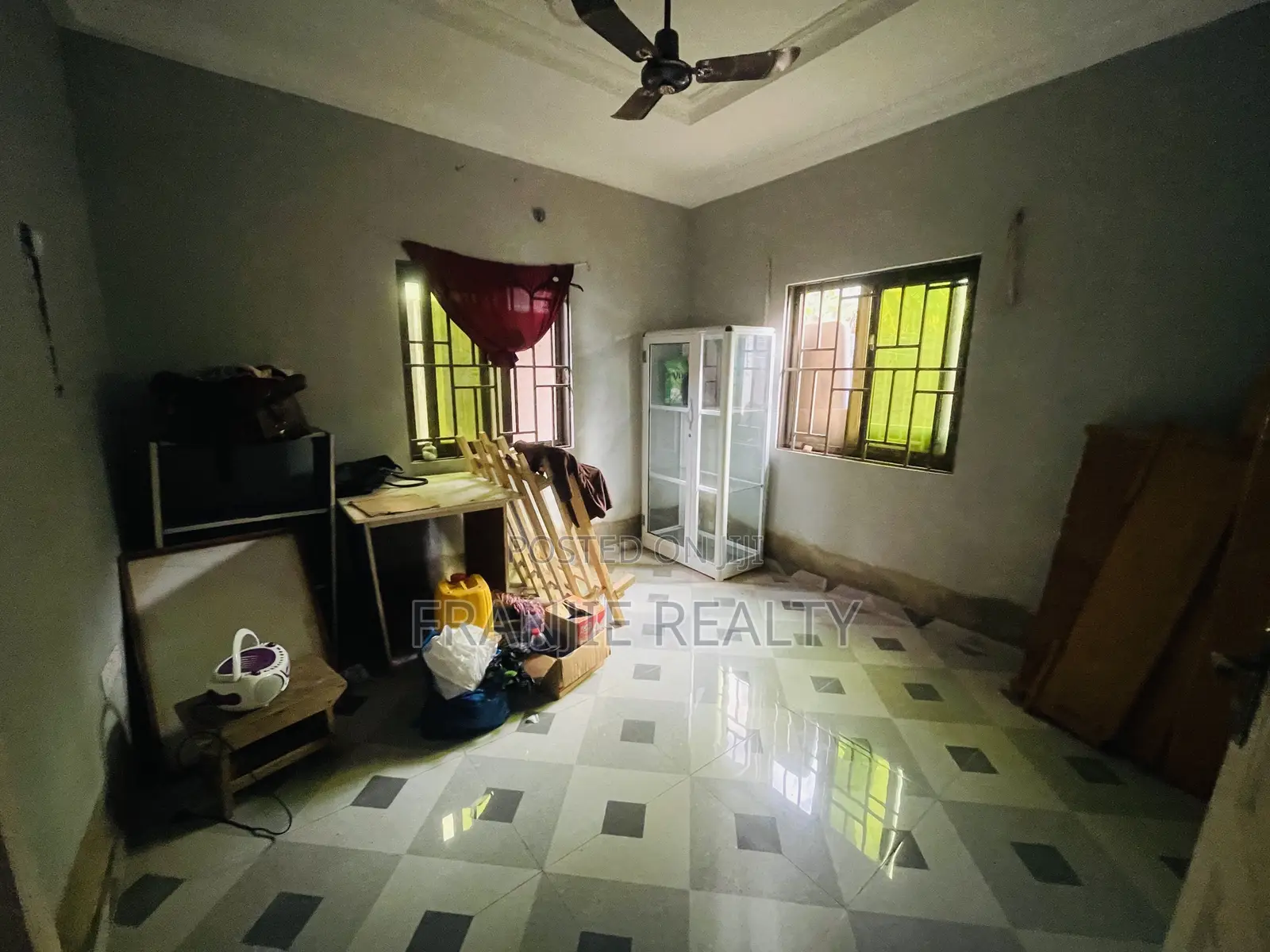 3bdrm House in Franjie Rwalty, Kasoa for sale