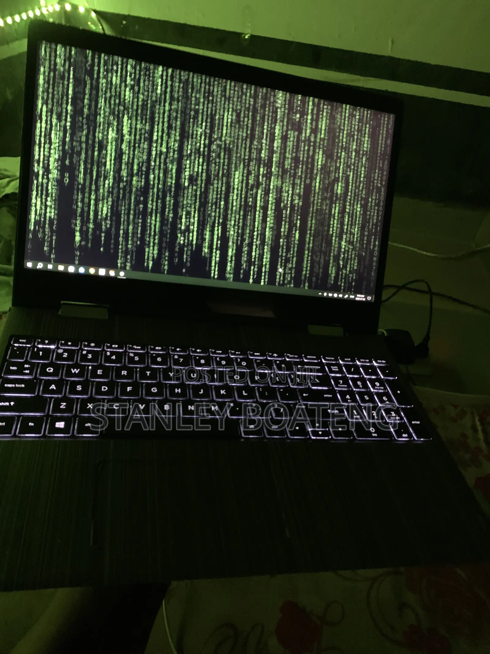 Laptop HP Envy 15-ep0xxx 8GB AMD Ryzen 5 SSD 256GB