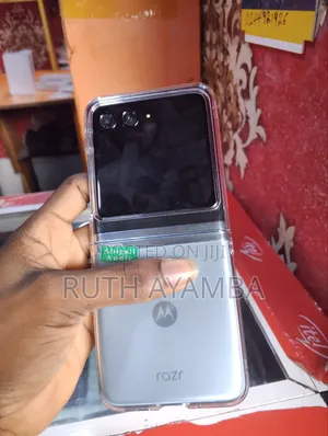 New Motorola Razr 40 Ultra 256 GB Gray