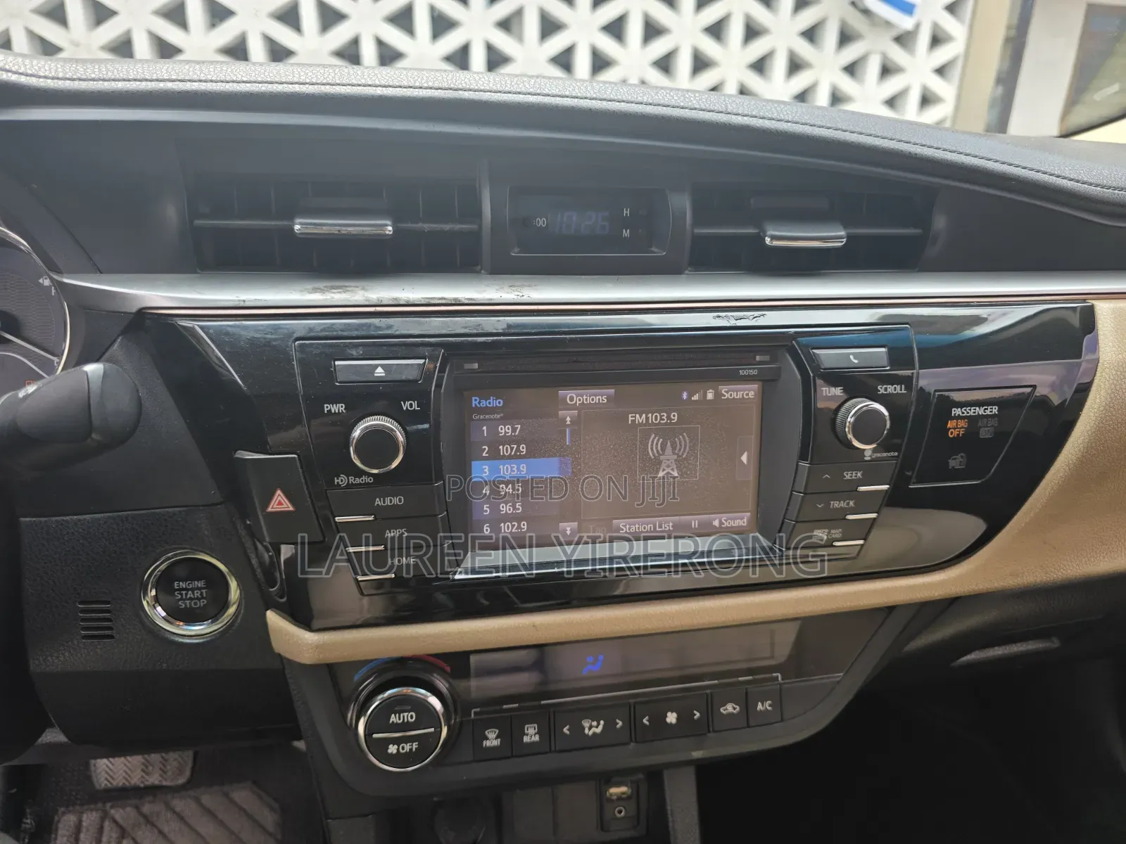Toyota Corolla 2014 Green