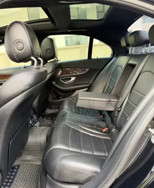 Mercedes-Benz C300 2017 Black