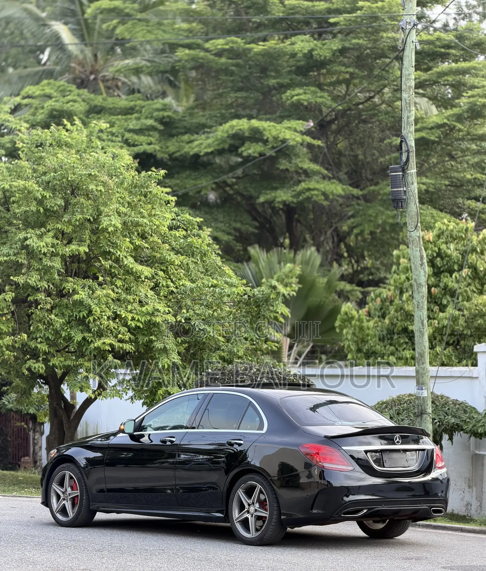 Mercedes-Benz C300 2017 Black