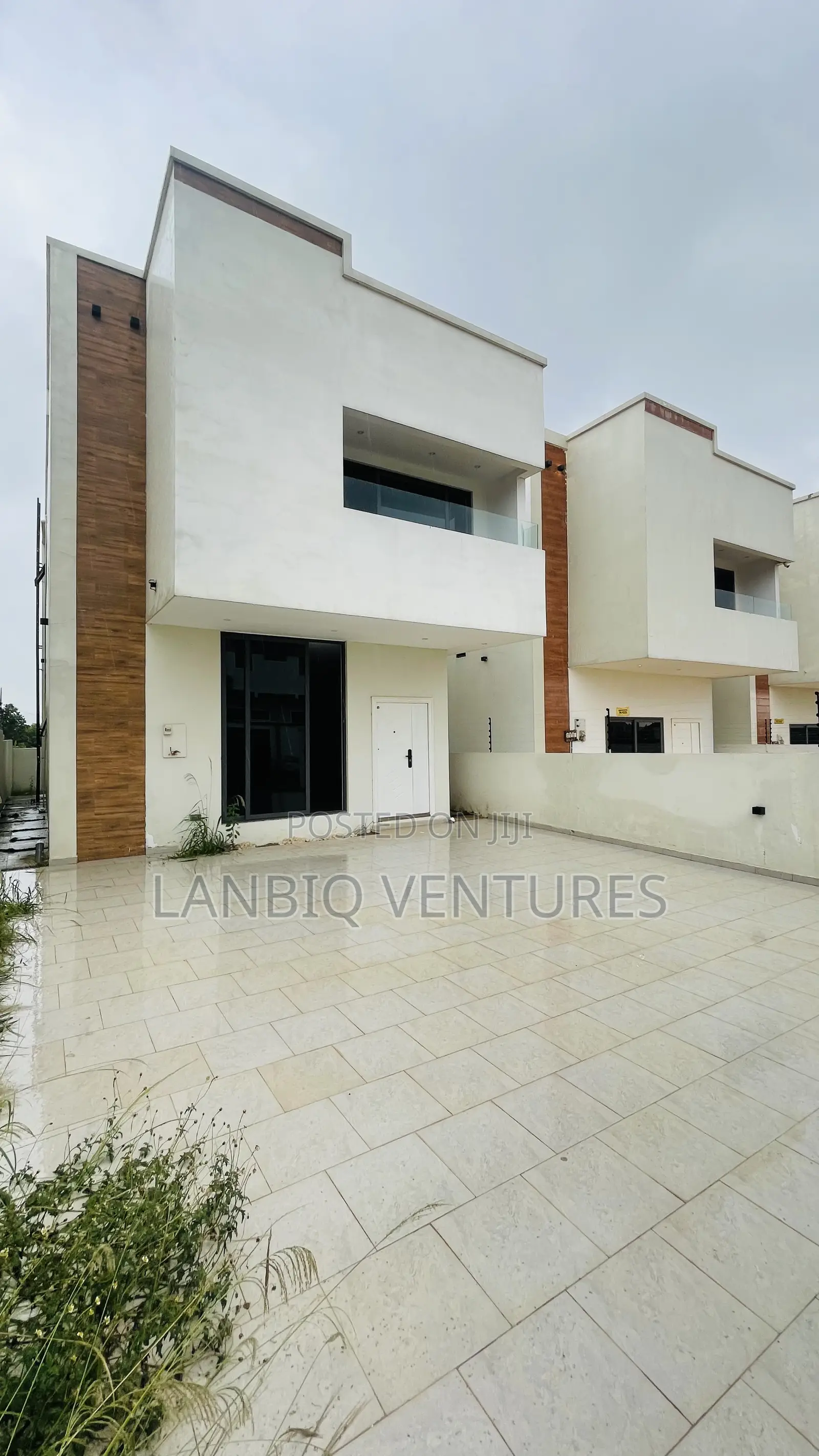 3bdrm House in Oyarifa for sale
