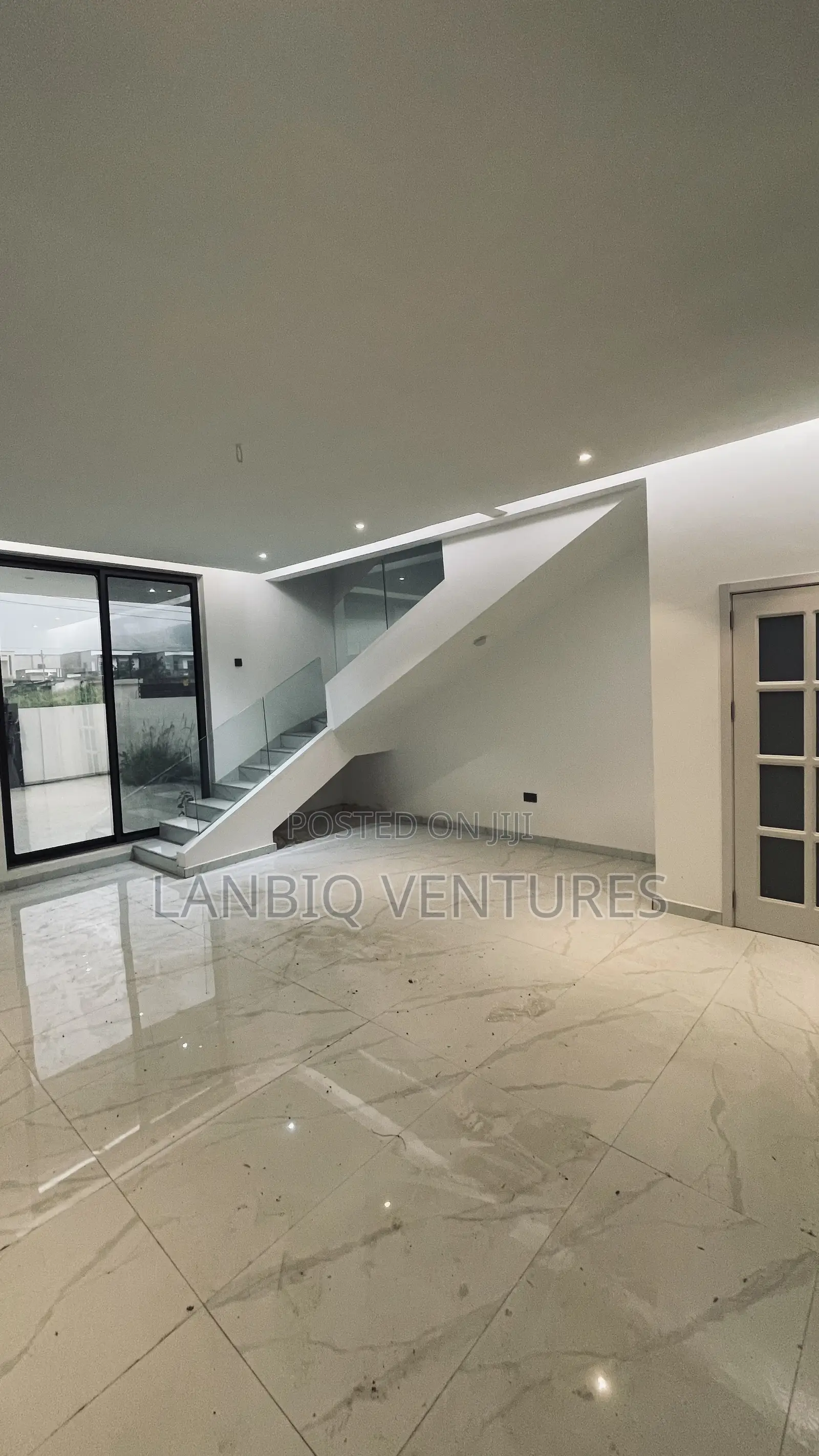 3bdrm House in Oyarifa for sale