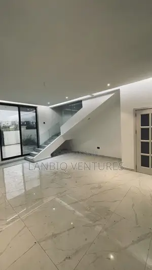3bdrm House in Oyarifa for sale