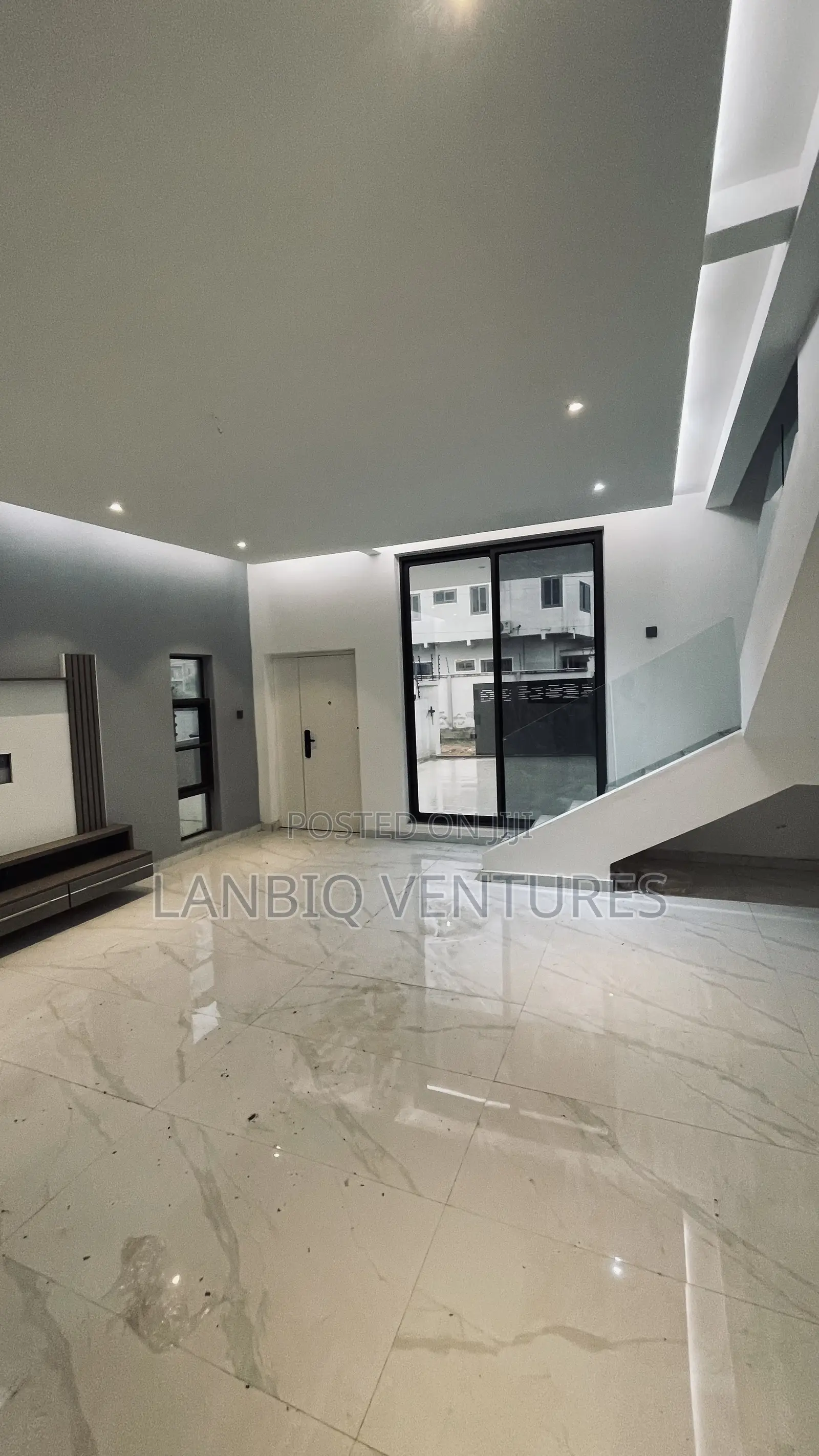 3bdrm House in Oyarifa for sale