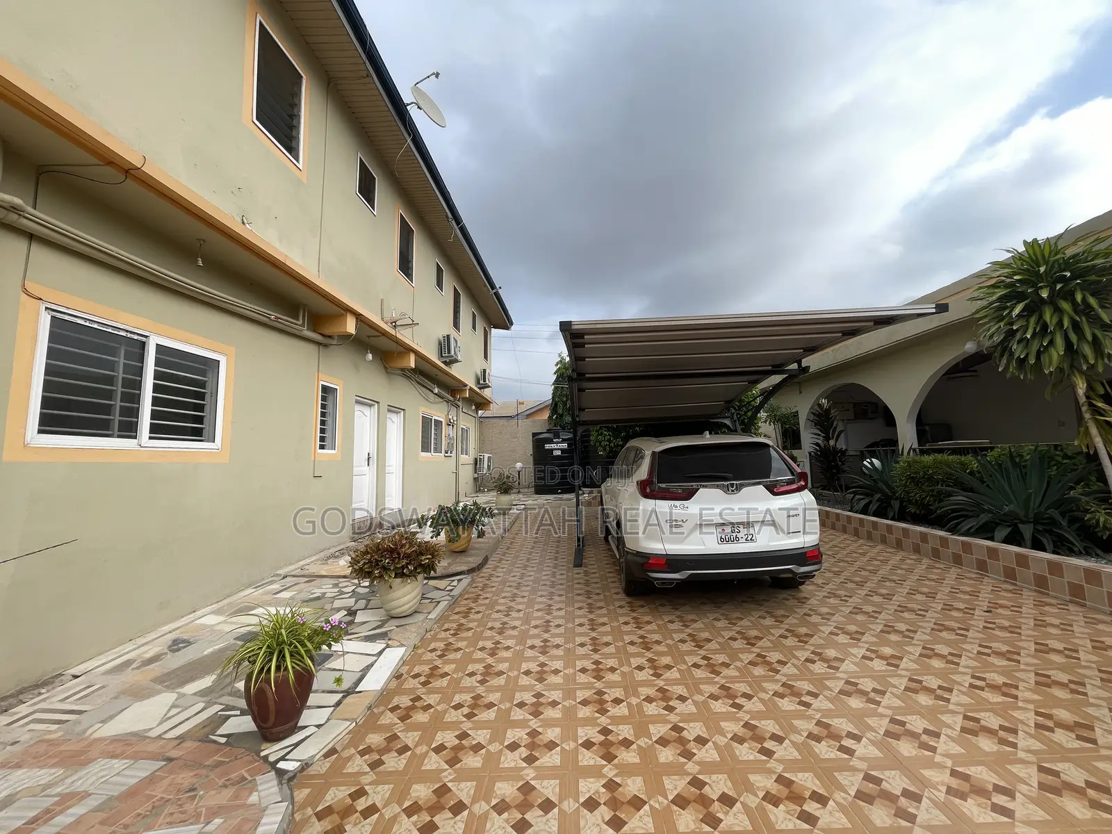 1bdrm Apartment in East Legon, Adjiriganor for rent
