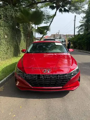 Hyundai Elantra 2023 Red