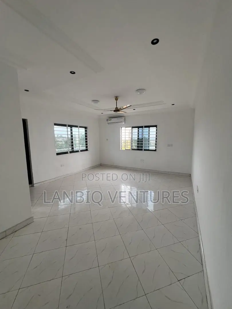 3bdrm House in Ashomang Estate for sale