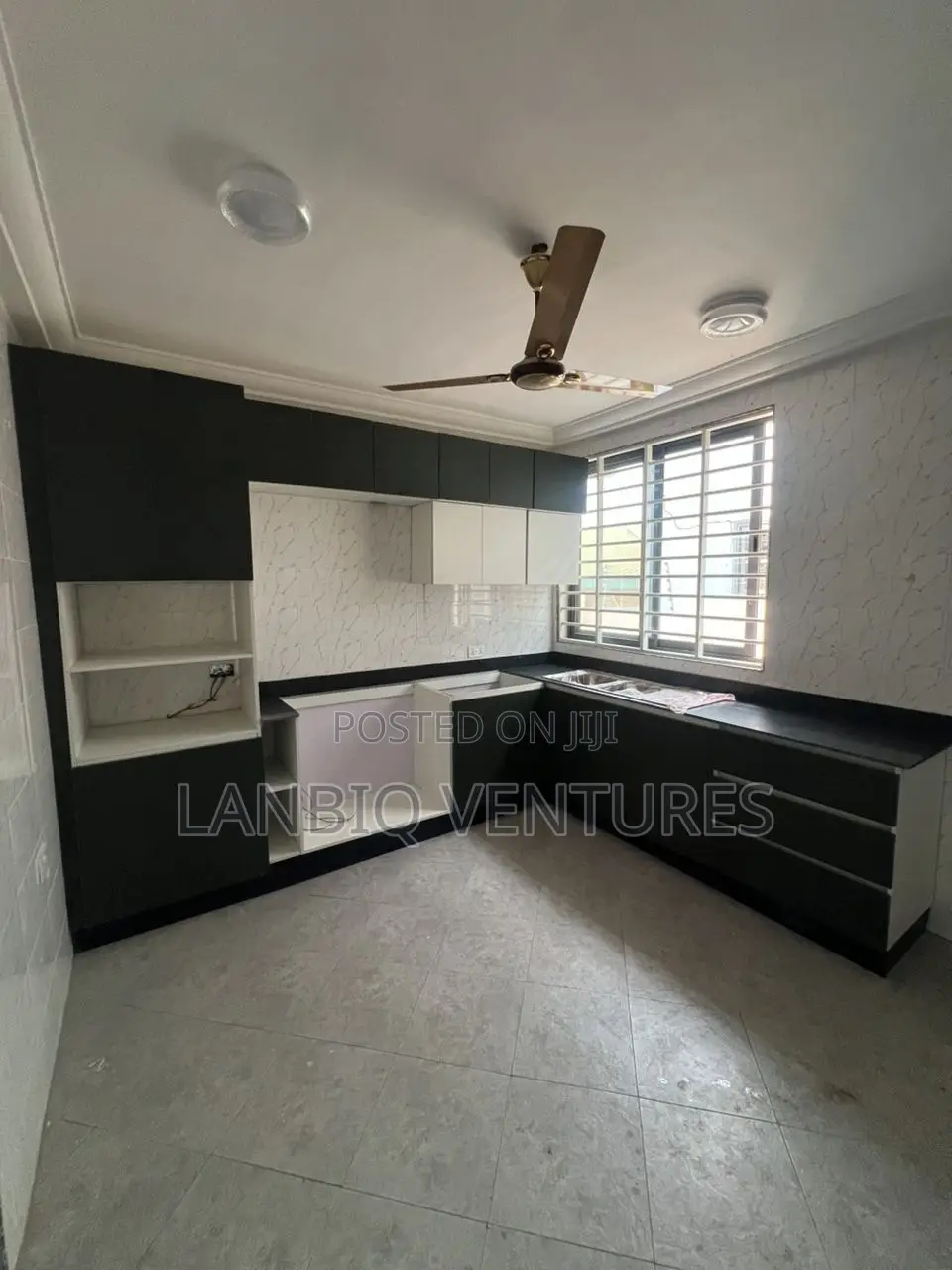 3bdrm House in Ashomang Estate for sale