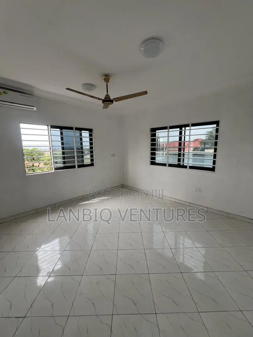 3bdrm House in Ashomang Estate for sale