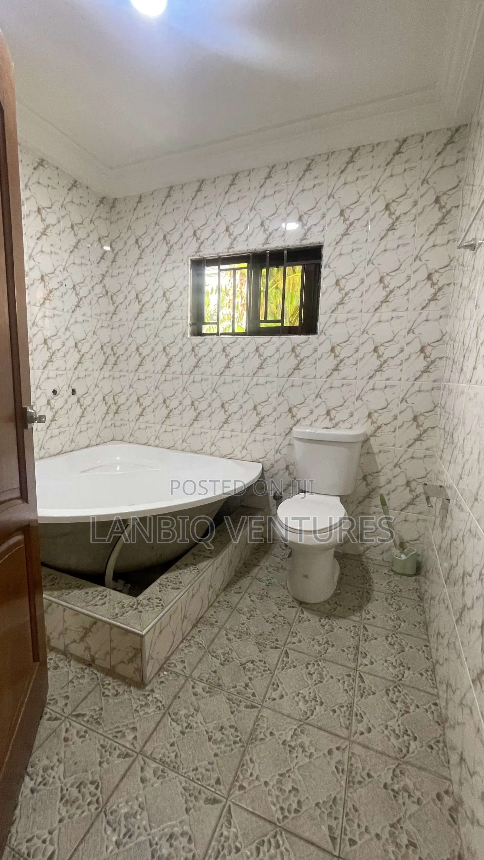 5bdrm House in West Legon for rent