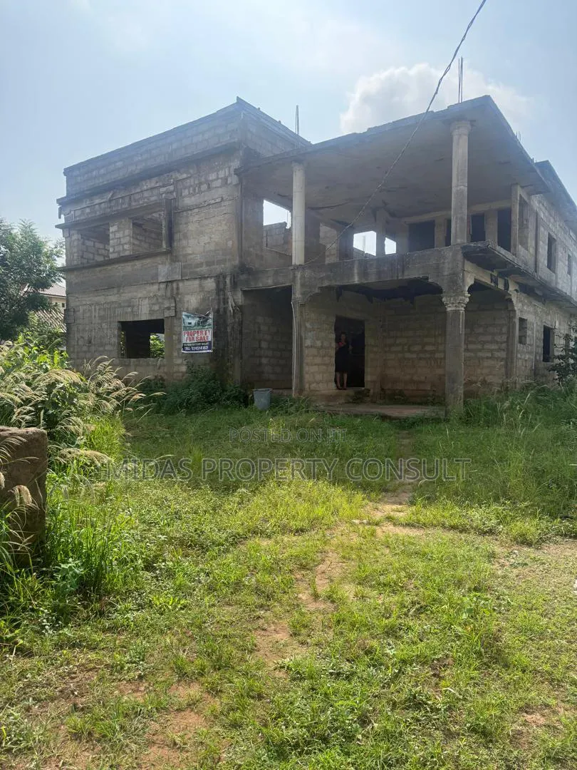 6bdrm House in Ayawaso, Ofankor for sale