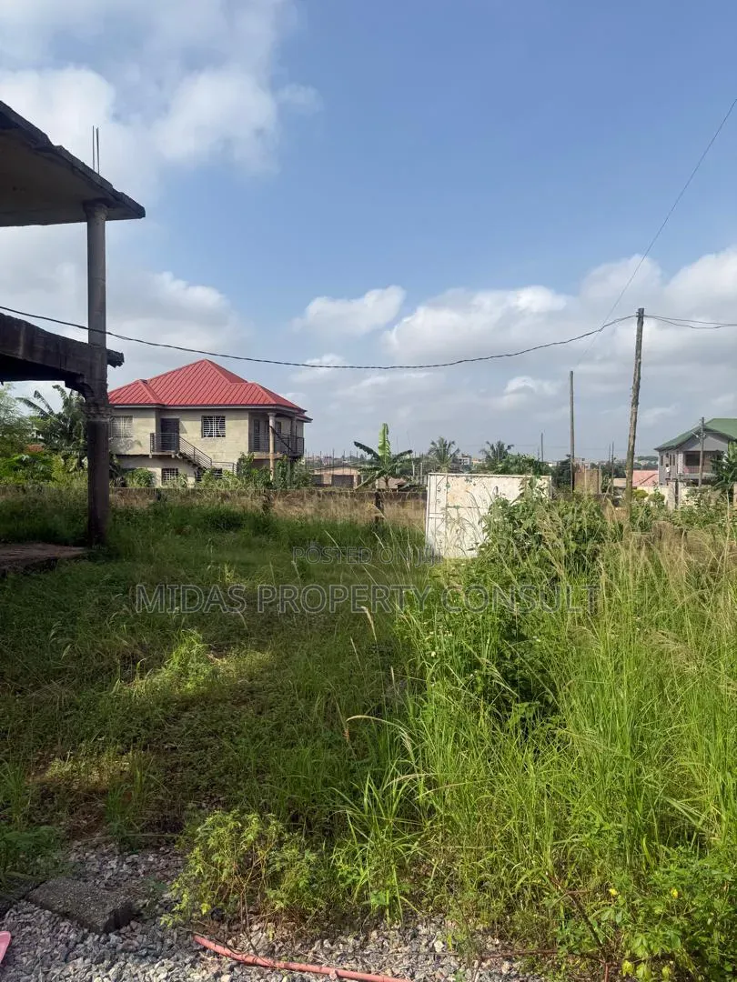 6bdrm House in Ayawaso, Ofankor for sale