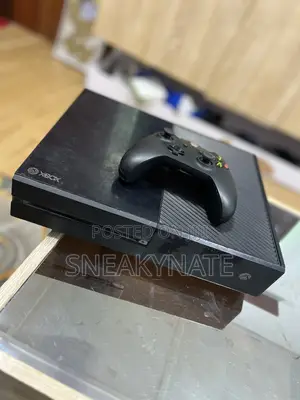 Microsoft Xbox One 1terabyte 8 Games Installed
