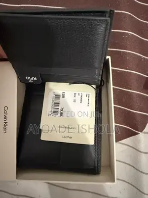 Calvin Klein Leather Slim Rfid Trifold Wallet