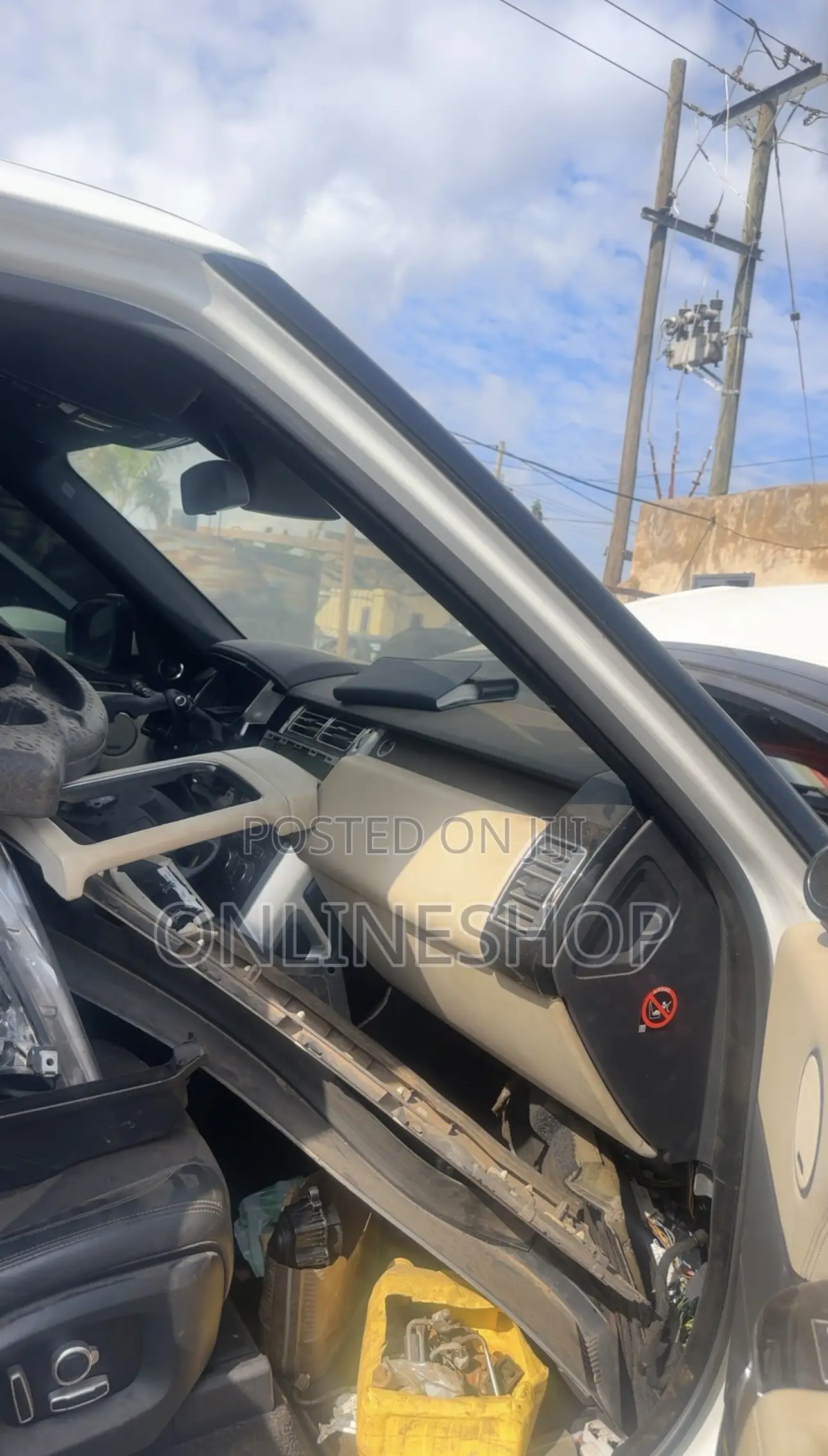 Range Rover Vogue 2016 - Parts / Shell (Headlights, Bumper, Interior)