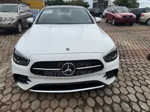 Mercedes-Benz E350 2023 White