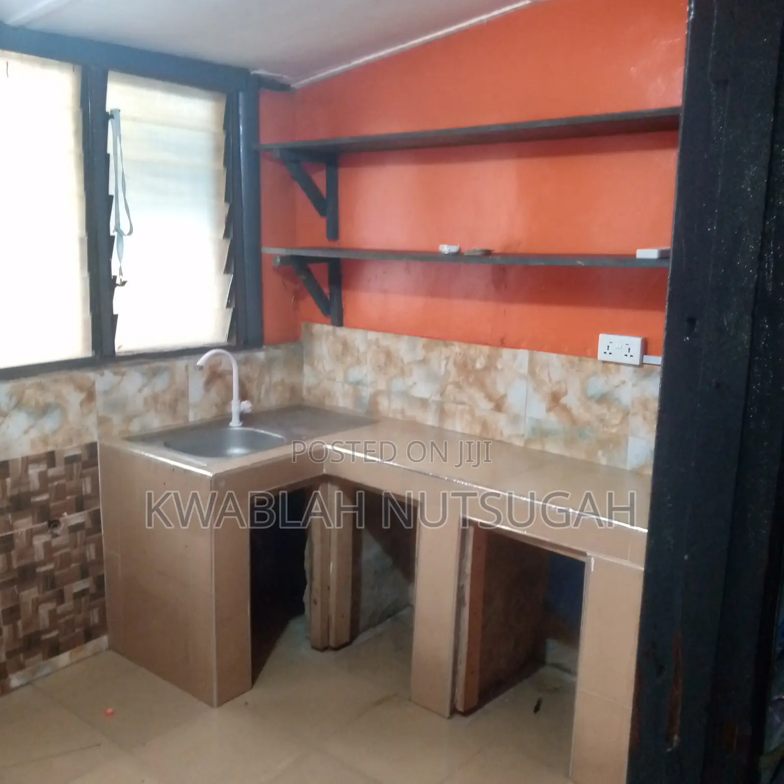 1bdrm Room & Parlour in Buade for rent