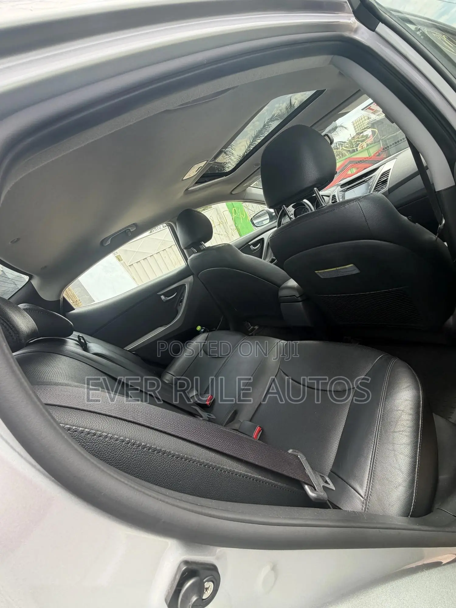 Hyundai Elantra Limited 4dr Sedan (1.8L 4cyl 6A) 2015 Silver