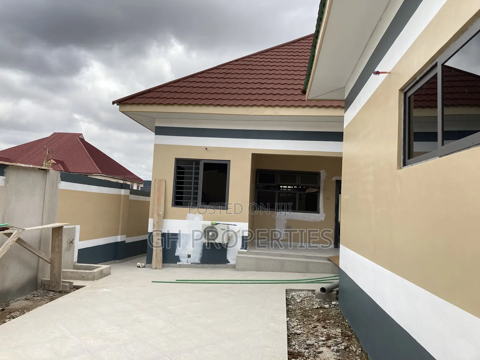 4bdrm House in Daban, Kumasi Metropolitan for sale