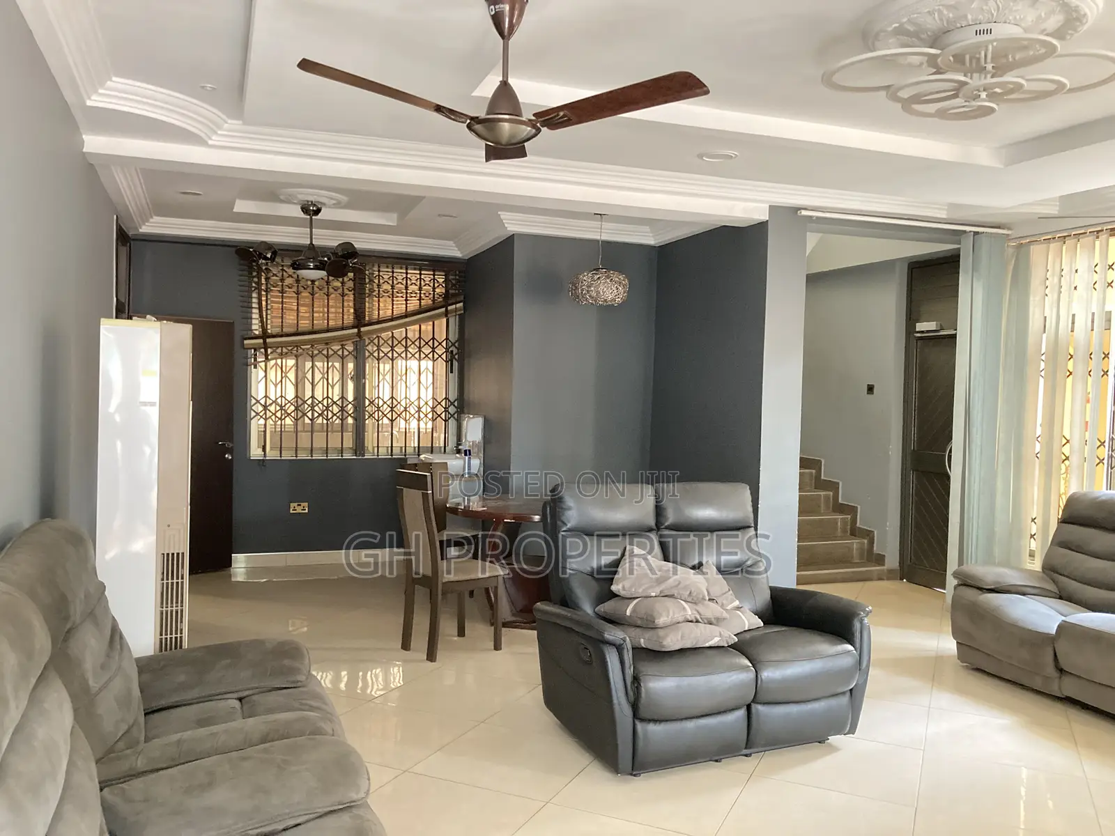 5bdrm Mansion in Ahodwo Daban., Kumasi Metropolitan for sale