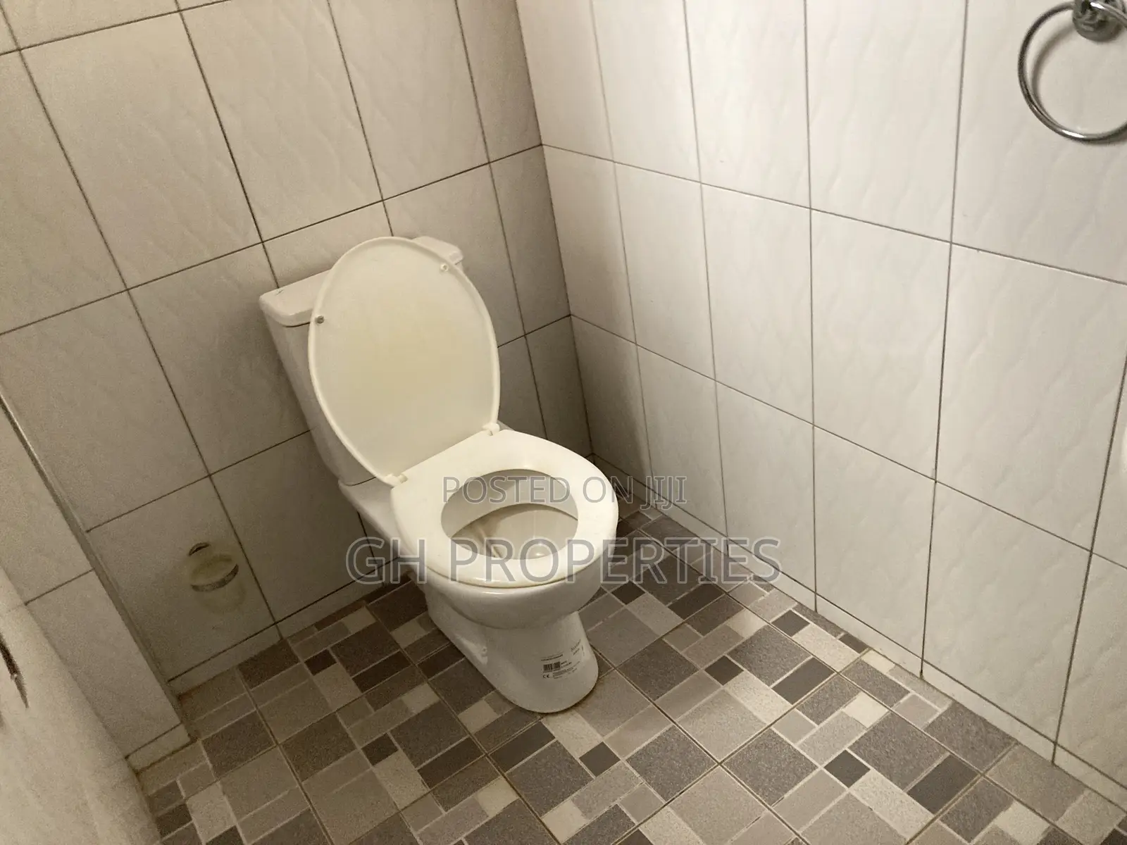 5bdrm Mansion in Ahodwo Daban., Kumasi Metropolitan for sale