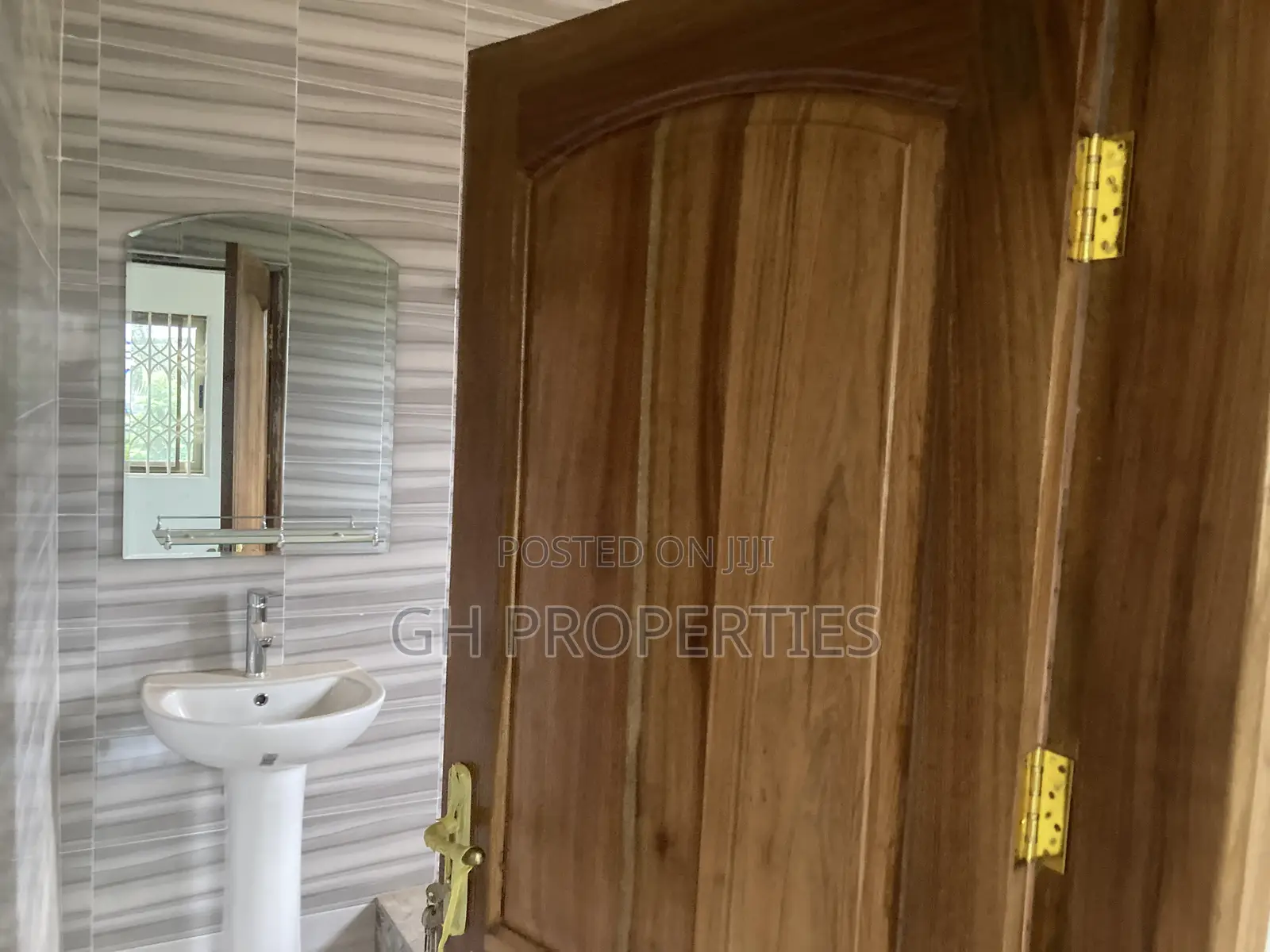 2bdrm Apartment in Sokoban Wood, Kumasi Metropolitan for rent