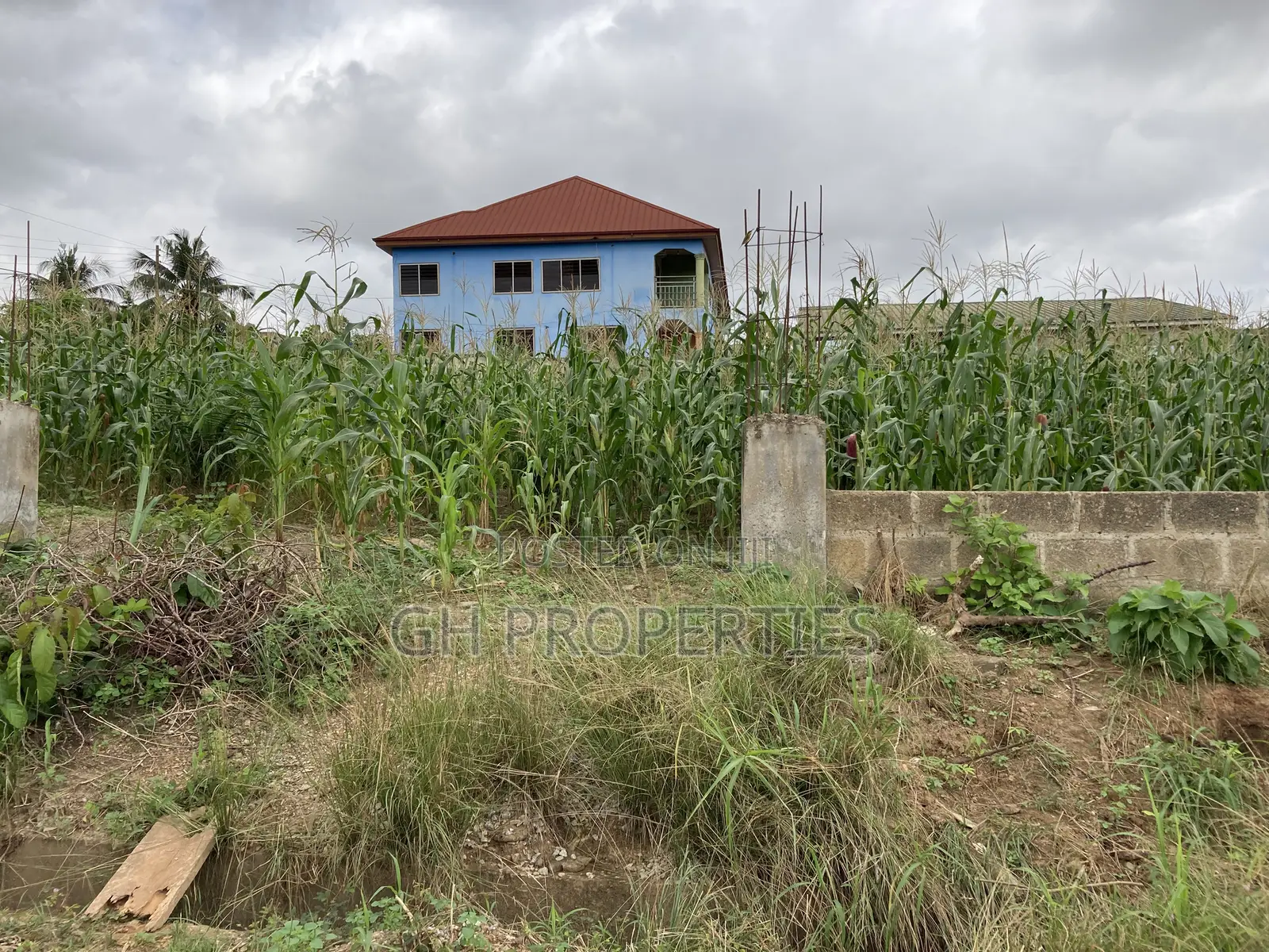 One Plot for Sale at Daban Anyinem.
