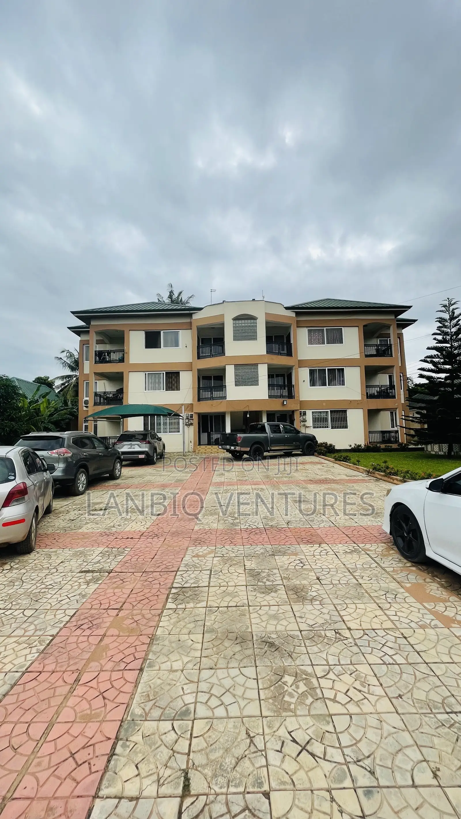 3bdrm Apartment in Ofankor for rent