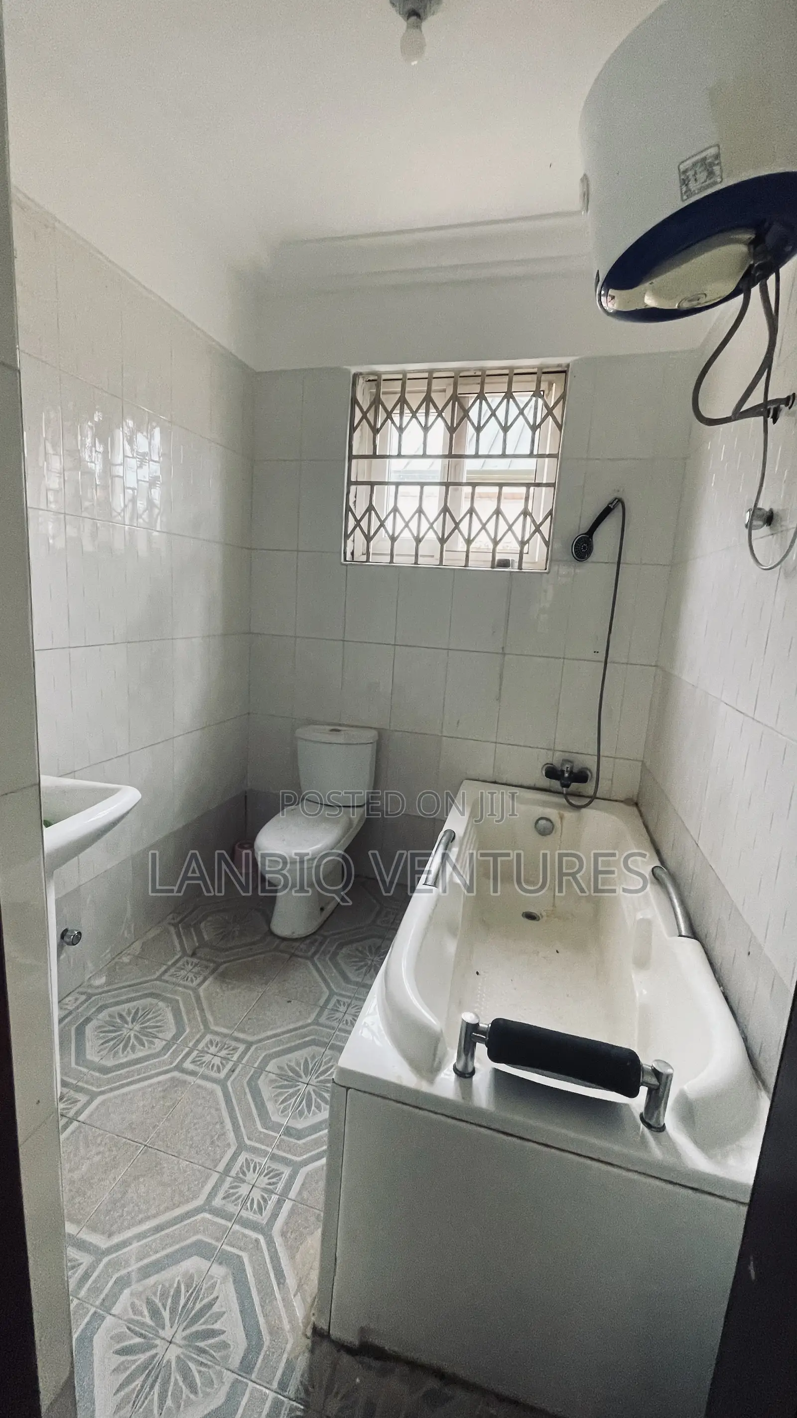 3bdrm Apartment in Ofankor for rent