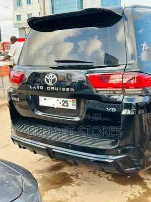Toyota Land Cruiser 2017 Black