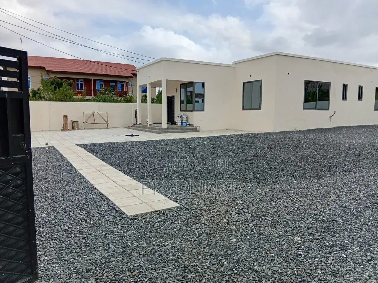 3bdrm House in Savana C25, Community 25 for rent