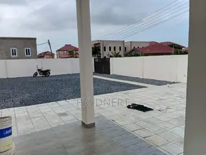 3bdrm House in Savana C25, Community 25 for rent
