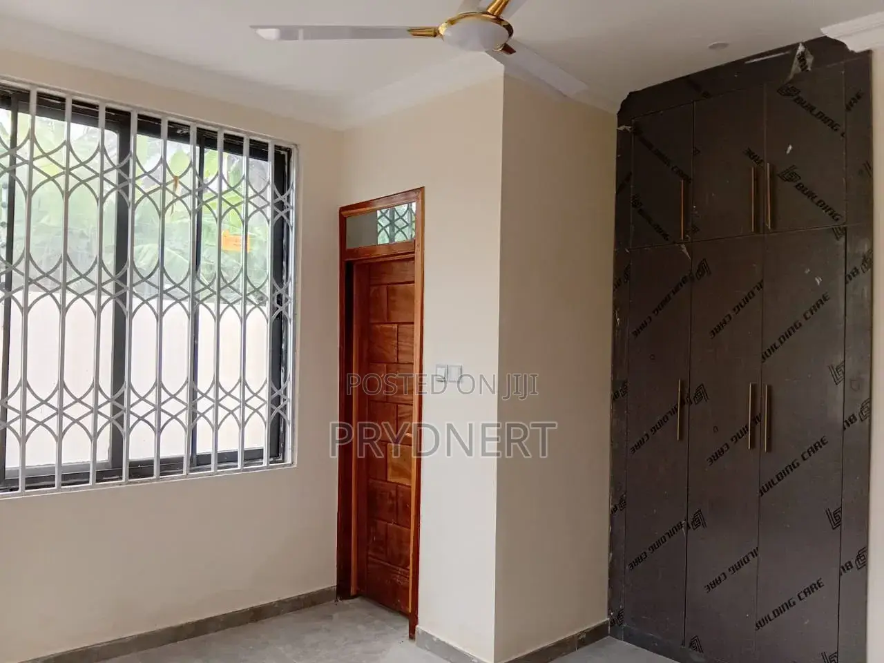 3bdrm House in Savana C25, Community 25 for rent