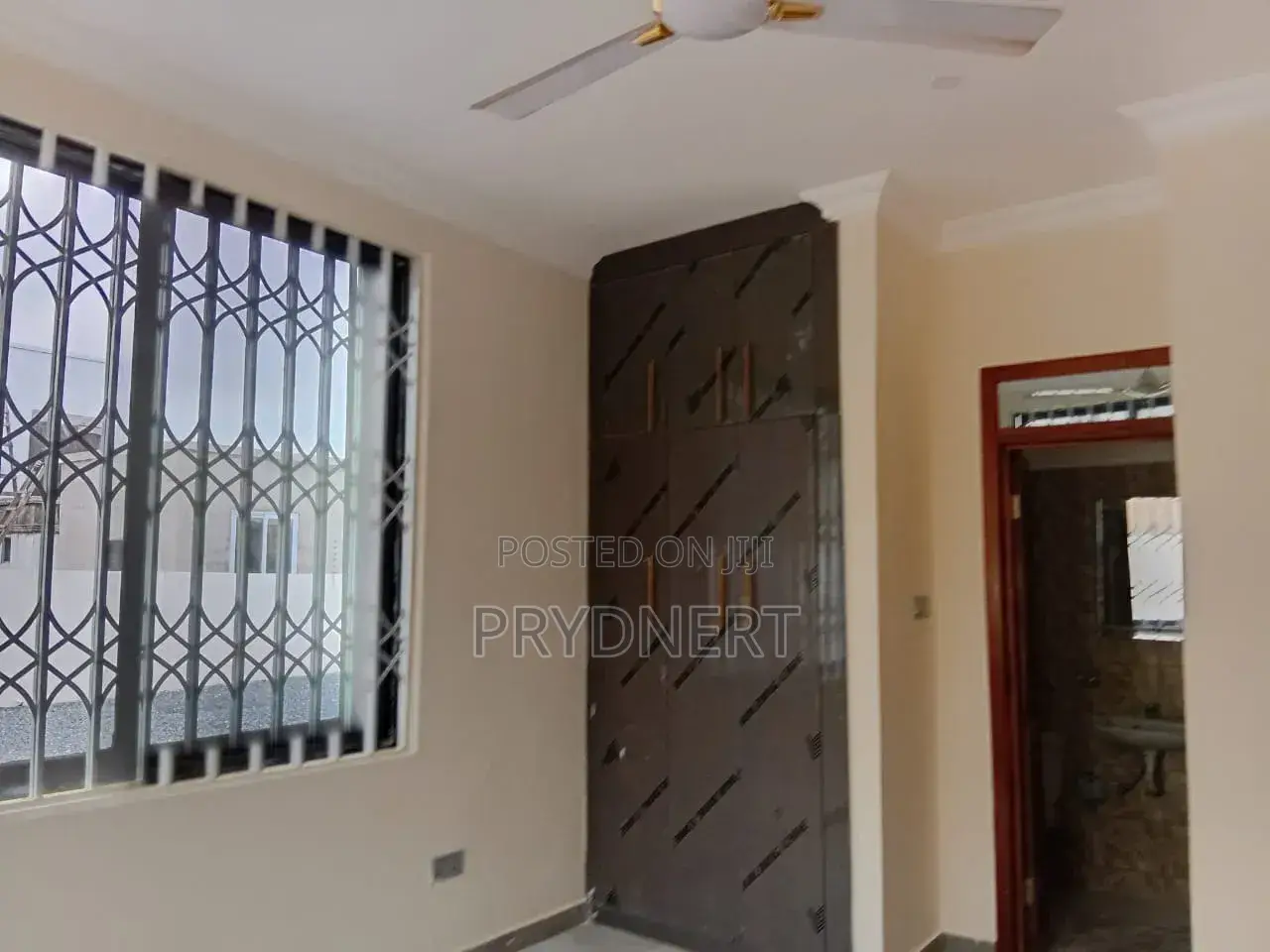 3bdrm House in Savana C25, Community 25 for rent