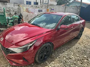 Hyundai Elantra 2021 Red