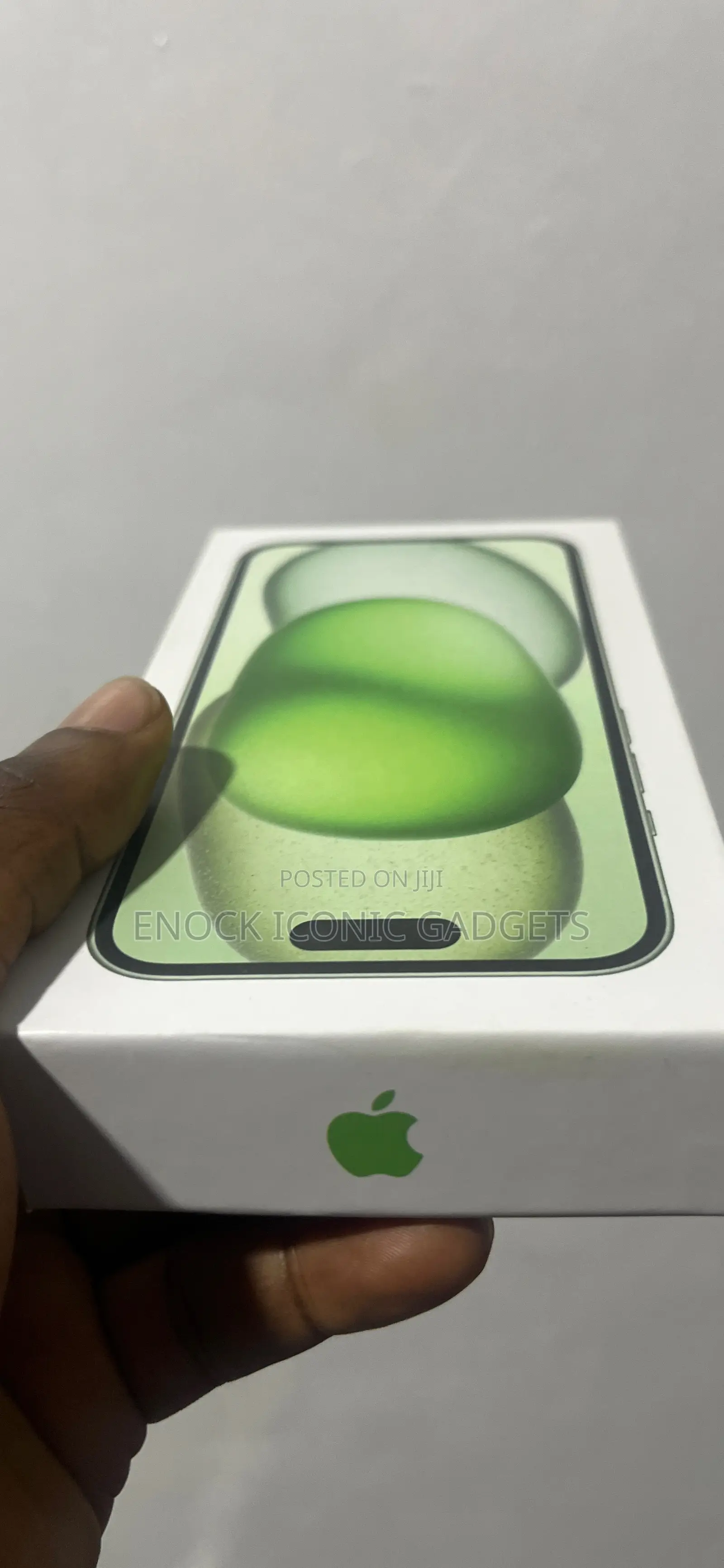 New Apple iPhone 15 128 GB Green