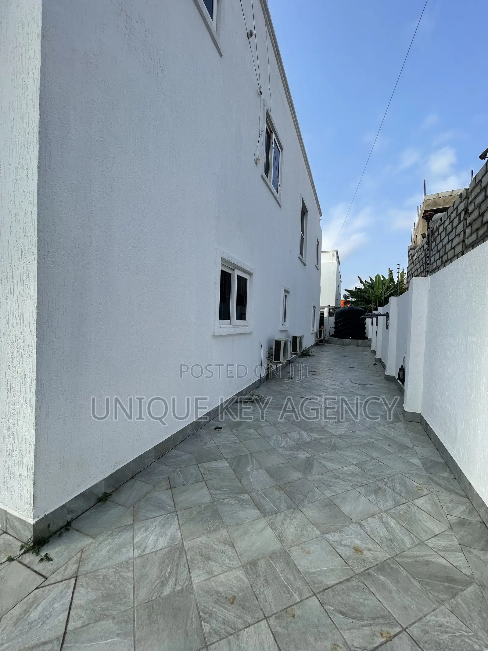 5bdrm House in Unique Key Agency, East Legon for rent