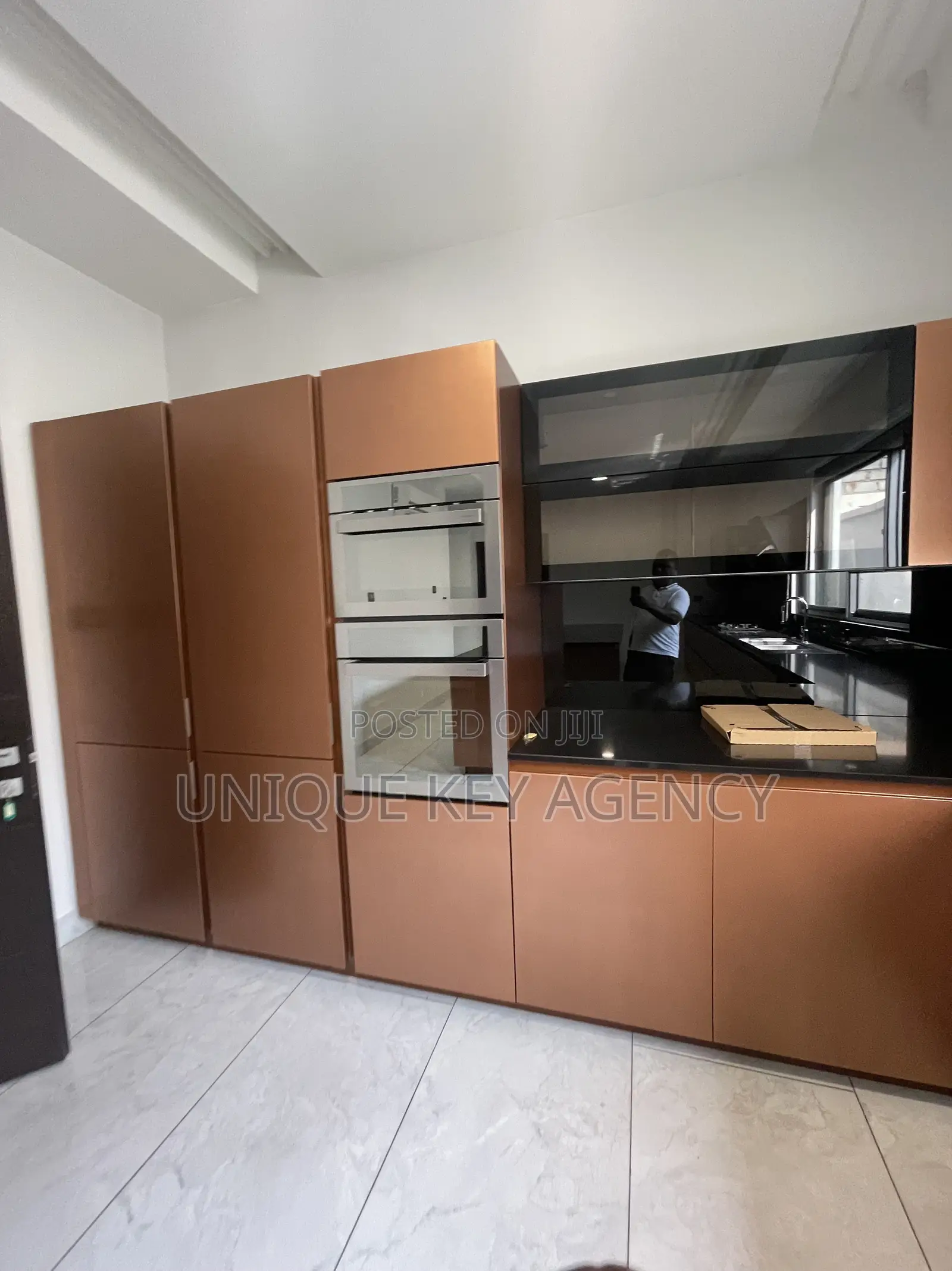 5bdrm House in Unique Key Agency, East Legon for rent