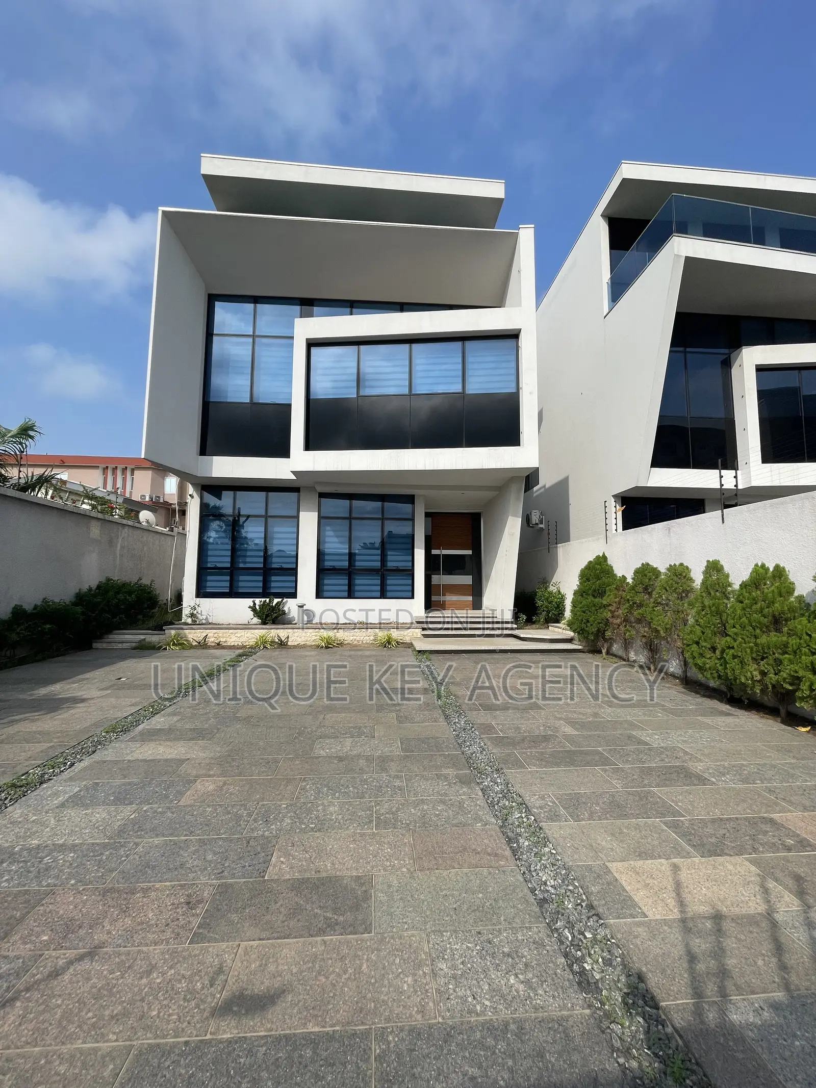 5bdrm House in Unique Key Agency, East Legon for rent
