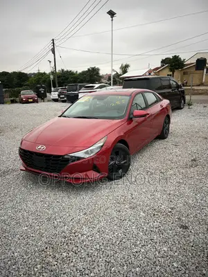 Hyundai Elantra Limited 2022 Red