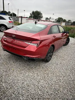 Hyundai Elantra Limited 2022 Red
