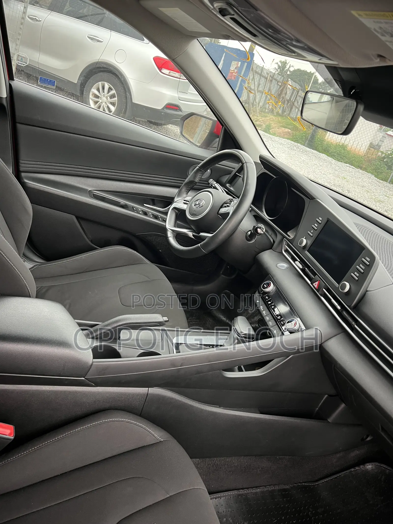 Hyundai Elantra Limited 2022 Red